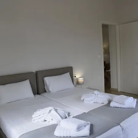 Hotel De Naxia 4*