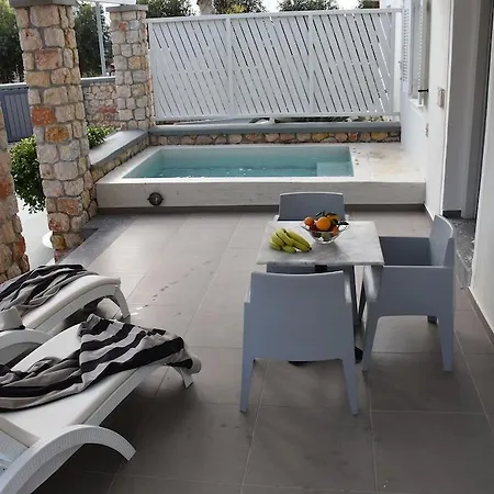 De Naxia 4* Perissa (Santorini)