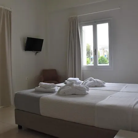 De Naxia 4* Perissa (Santorini)